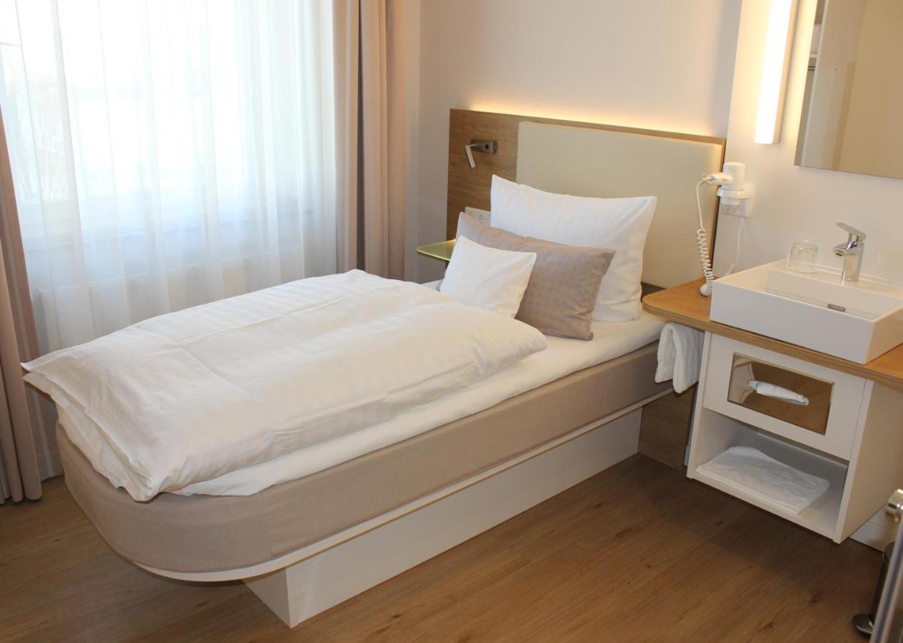 Stuettgens Hotel เฟลแบร์ท ภายนอก รูปภาพ